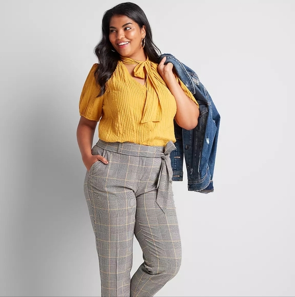 LANE BRYANT Yellow Pleated Top Size 16 - Picture 3 of 6